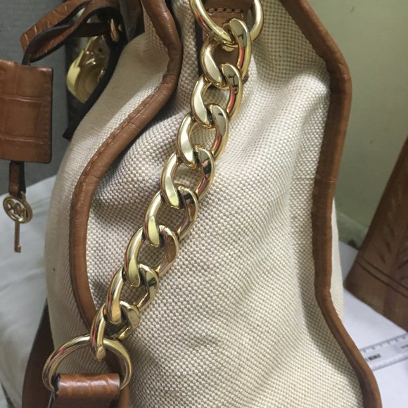 At best price: Authentic Michael Kors Hamilton NS Canvas/ Leather Tote - Picture 9 of 16